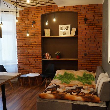 Апартаменти Apartament Czekoladowy Лодзь Екстер'єр фото